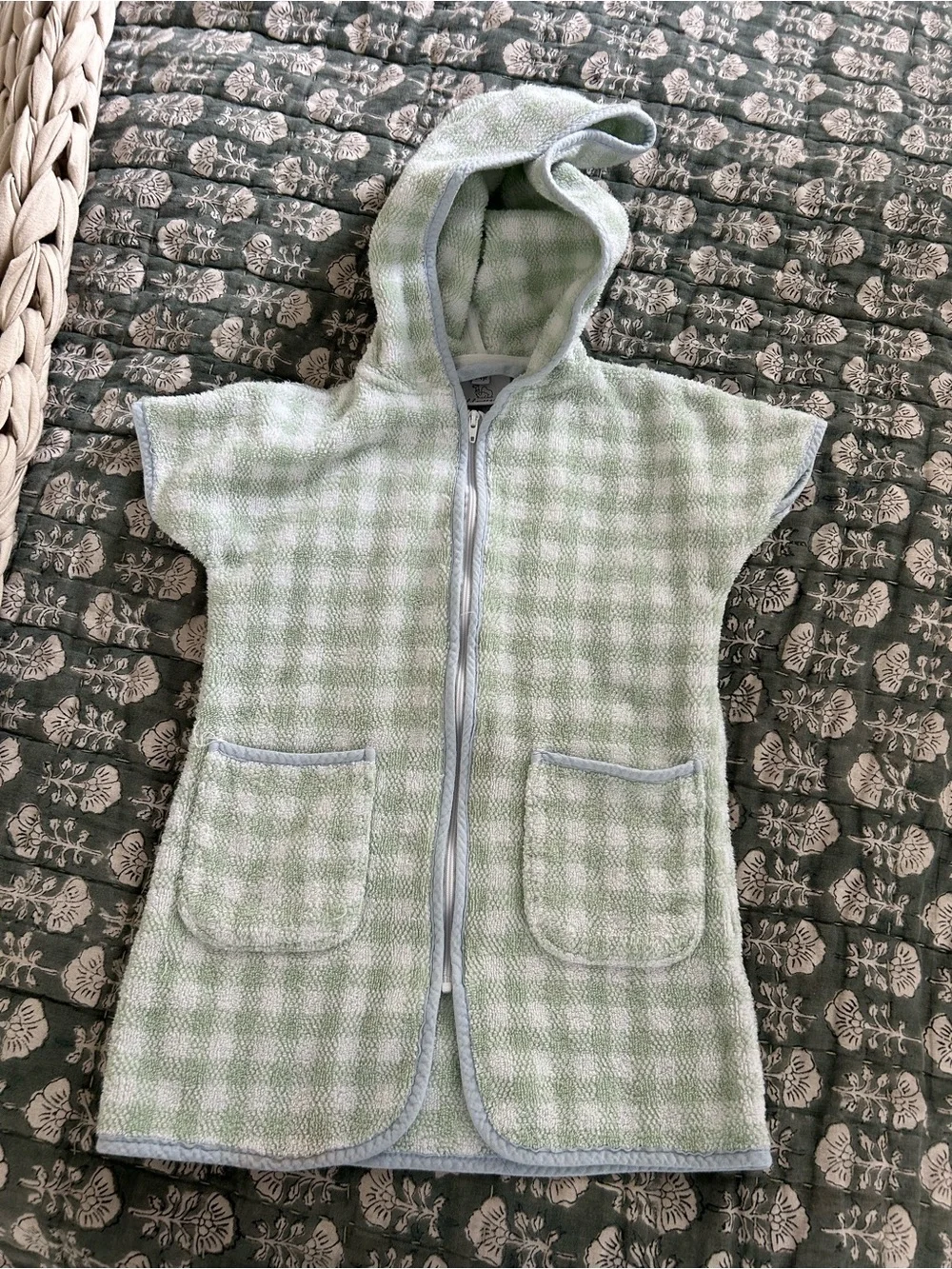 Weezie towels. Kids Hooded Gown - Light Green Check swim/towel robe size 3/4